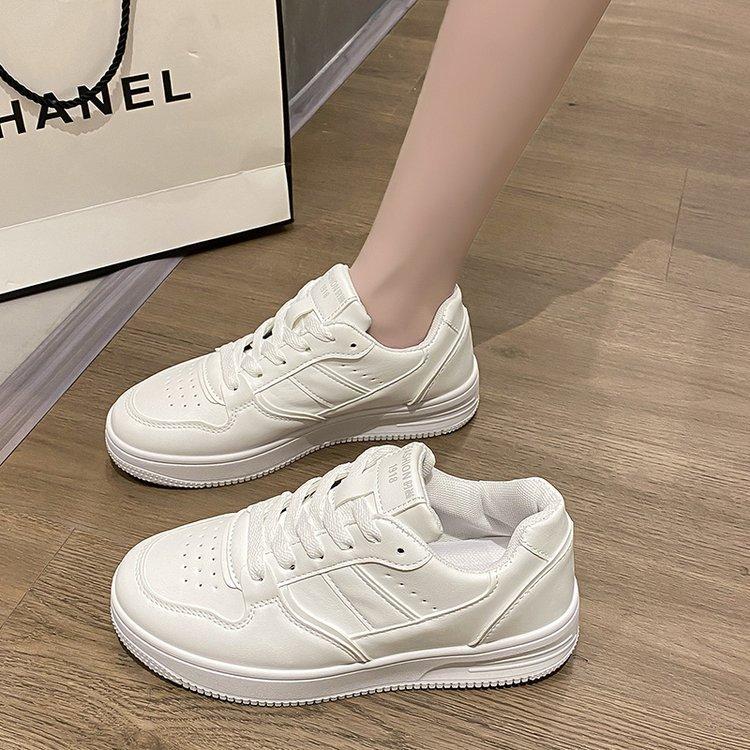 Zapatos blancos de mujer, nuevos zapatos de verano de cuero suave, suela blanda, zapatillas de deporte de color sólido, zapatillas casuales versátiles para mujer, venta al por mayor para mujer
