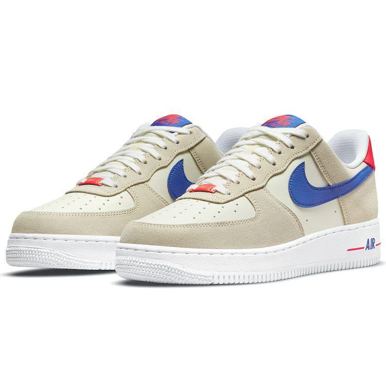 Nike Air Force 1 07 LV8 Coconut Milk Hyper Royal Herren Sneakers Cremeweiß Hell-Crimson DM8314-100