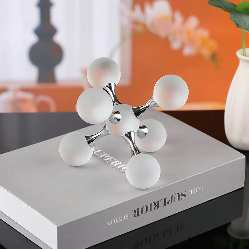 Modern Geometric High-end Minimalist Molecular Ornaments Home Decor Model Room Tea Table Wine Cabinet Desk Figurines Decoration