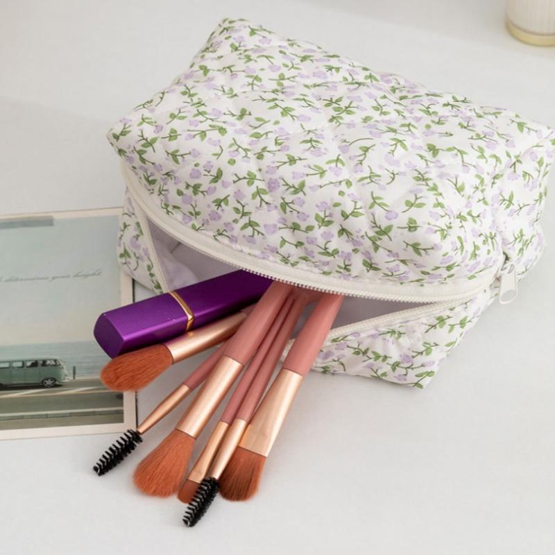 Storage Organizer Floral Puffy Quilted Makeup Bag Flower Printed Cosmetic Pouch Large Travel Cosmetic Bag Makeup Accessory