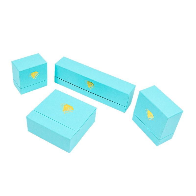 Maßgeschneiderte quadratische Leder Schmuckaufbewahrungsbox für Ringe Anhänger Halsketten & Armbänder - Hochwertige Geschenkbox