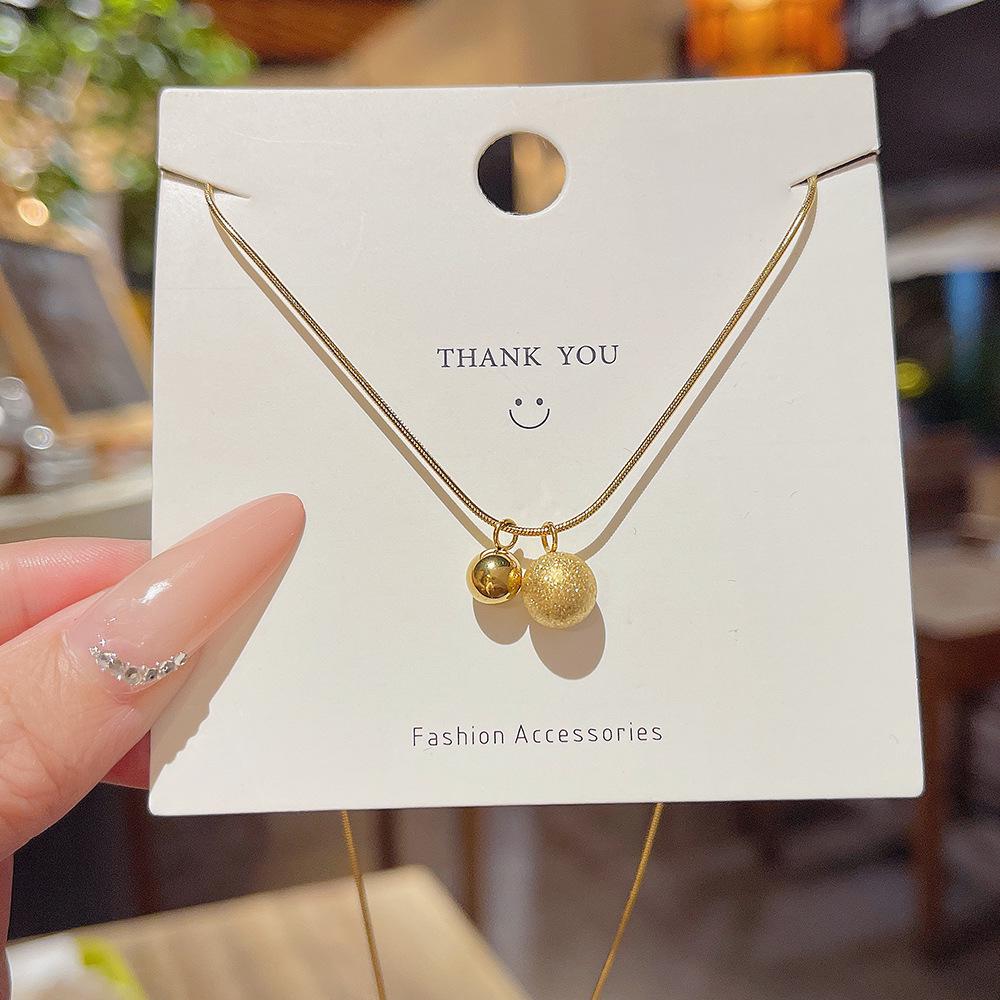 Korean 18K Gold Titanium Steel Women's Clavicle Necklace - Versatile, High-End, Non-Fading Temperament Choker.