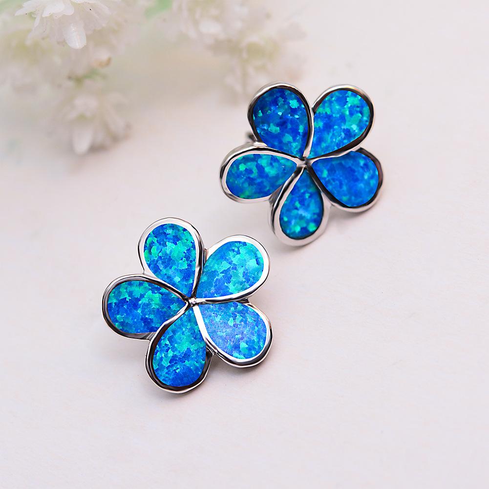Five Petal Flower Earrings Delicate and Ladylike Accessory for Women