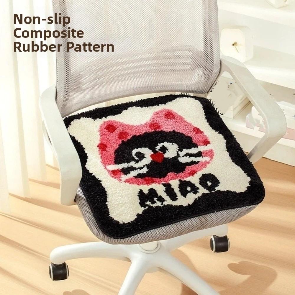 Thickened Chair Pad Cartoon Pattern Tufted Cushion 45x45cm Seat Cushion  Office Use