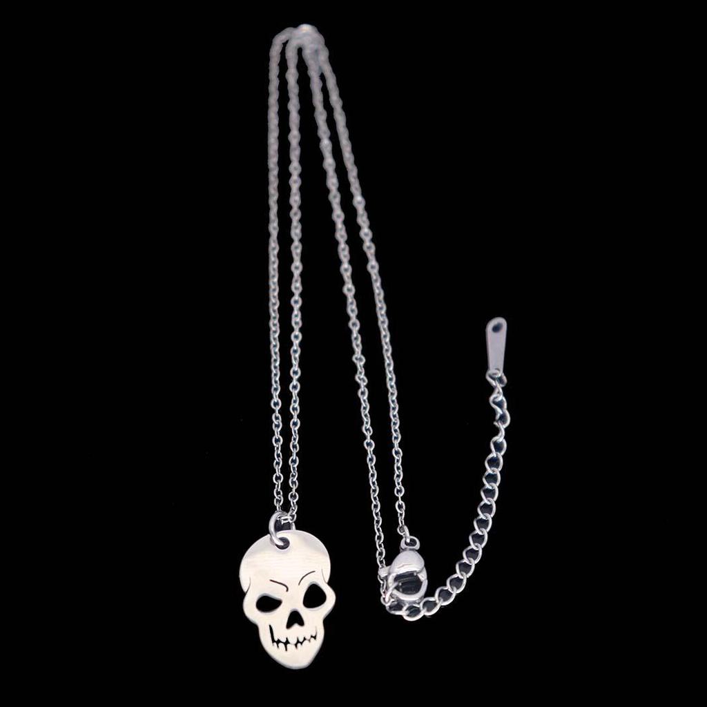 Fashionable Stainless Steel Halloween Skull Pendant Necklace for Women - Versatile Clavicle Chain Jewelry