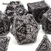 7 sztuk srebrne rybie łuski metalowe kostki z litego metalu zestaw kości wielościennych odpowiednie do odgrywania ról RPG gra planszowa gra karciana