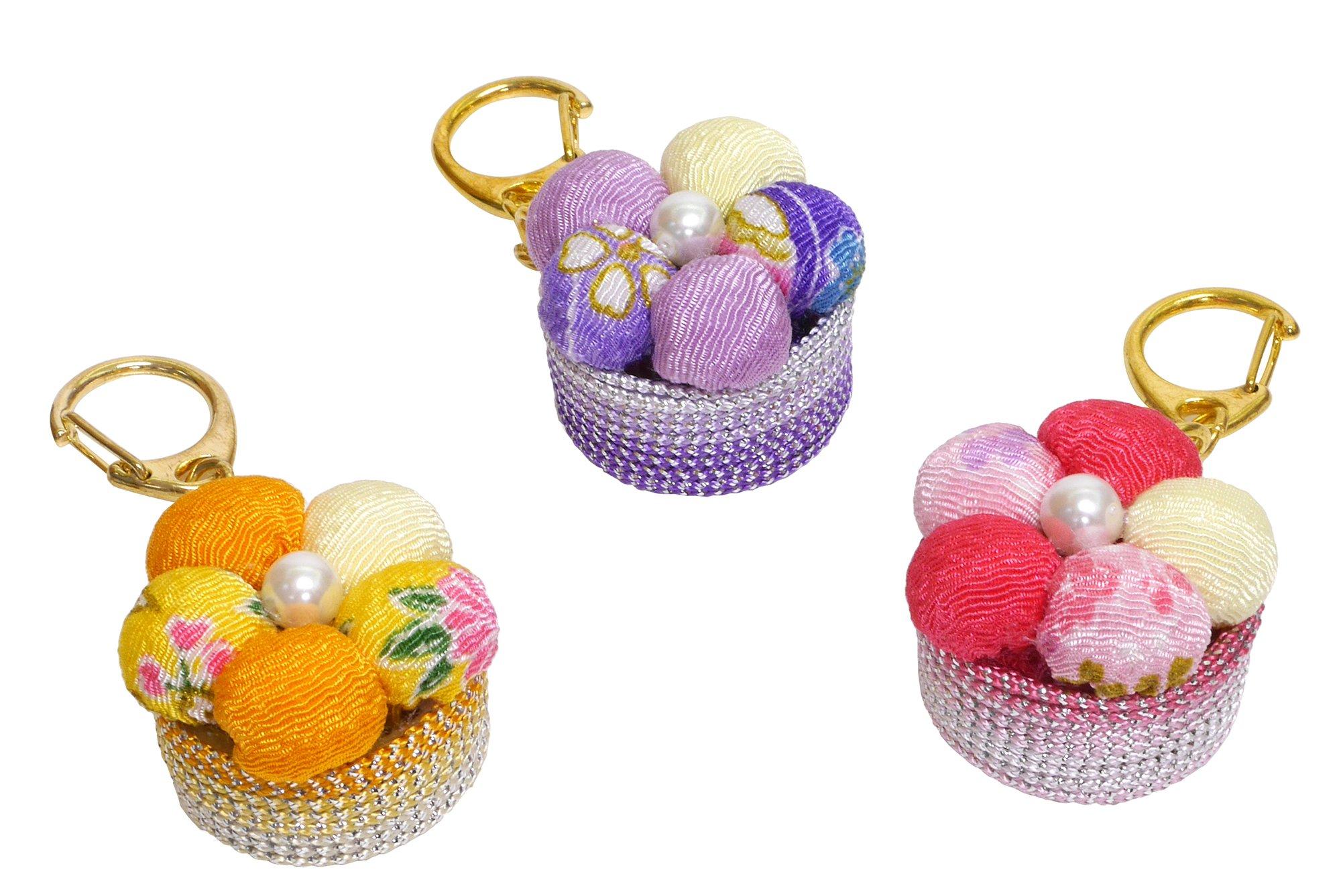 

Takagi Fiber Panami Craft Keychain Pompon Flowers Made from Plastic Bottle Kit Eco-Friendly Caps, TC-129