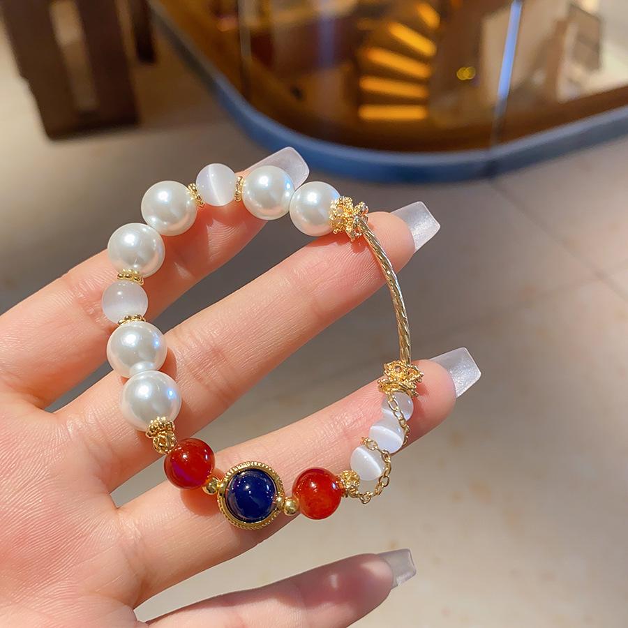 Elegant Crystal Flower Pearl Bracelet - Light Luxury Whitening Jewelry