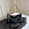 Koreanische Niet PU Schulter Unterarmtaschen für Damen Vielseitige Unifarbene Damen Crossbody Tasche Große Kapazität Damen Tote Handtaschen