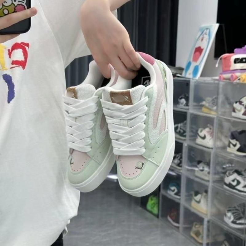 Dopamine embroidered little white shoes women's autumn new retro style versatile casual board shoes sports skateboard shoes