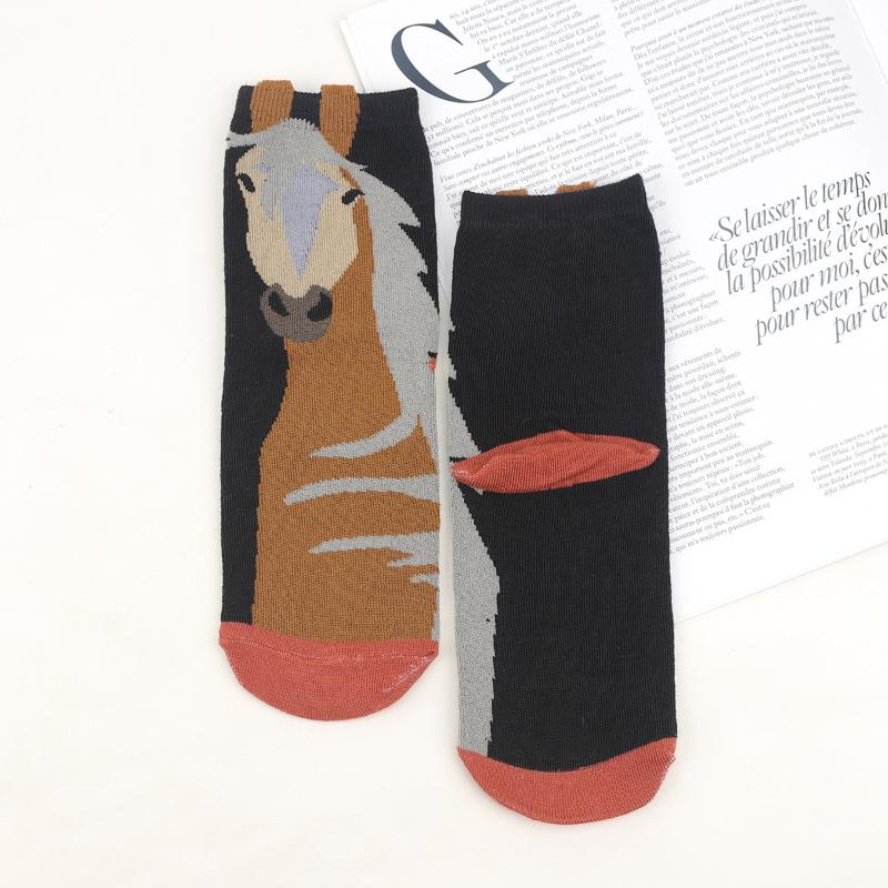 1/5 Pares Meias Longas Femininas Estampa de Desenho Animado Cavalos Animais Padrão Engraçado de Cavalo Estilo Comic Cook Meias de Rua para Skate