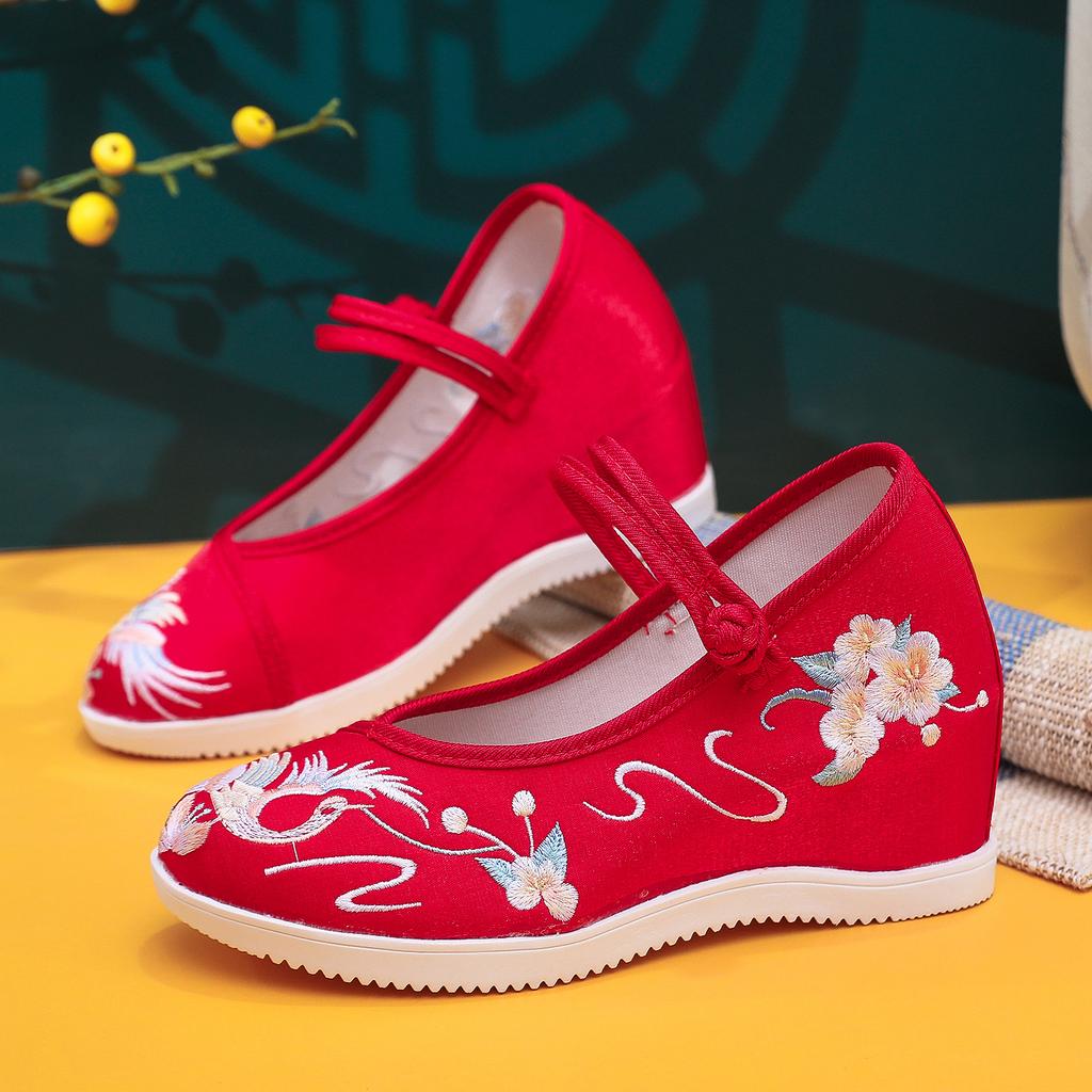 Man Dance, New Inner Height Increase Round Head Old Beijing Cloth Shoes for Women with Hanfu High Heel Platform Embroidered Shoes