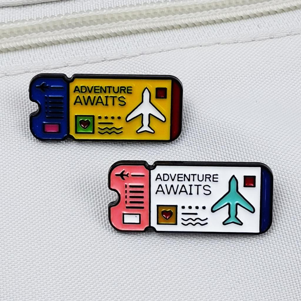 Creative Airplane Brooch: Cute Cartoon Plane Badge for Backpack Decoration