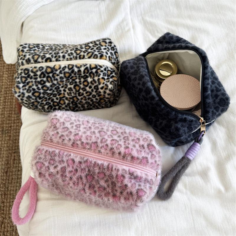 Leopard Print Pink Plush Bag: Large-Capacity, Portable Cosmetic Bag for Fall & Winter