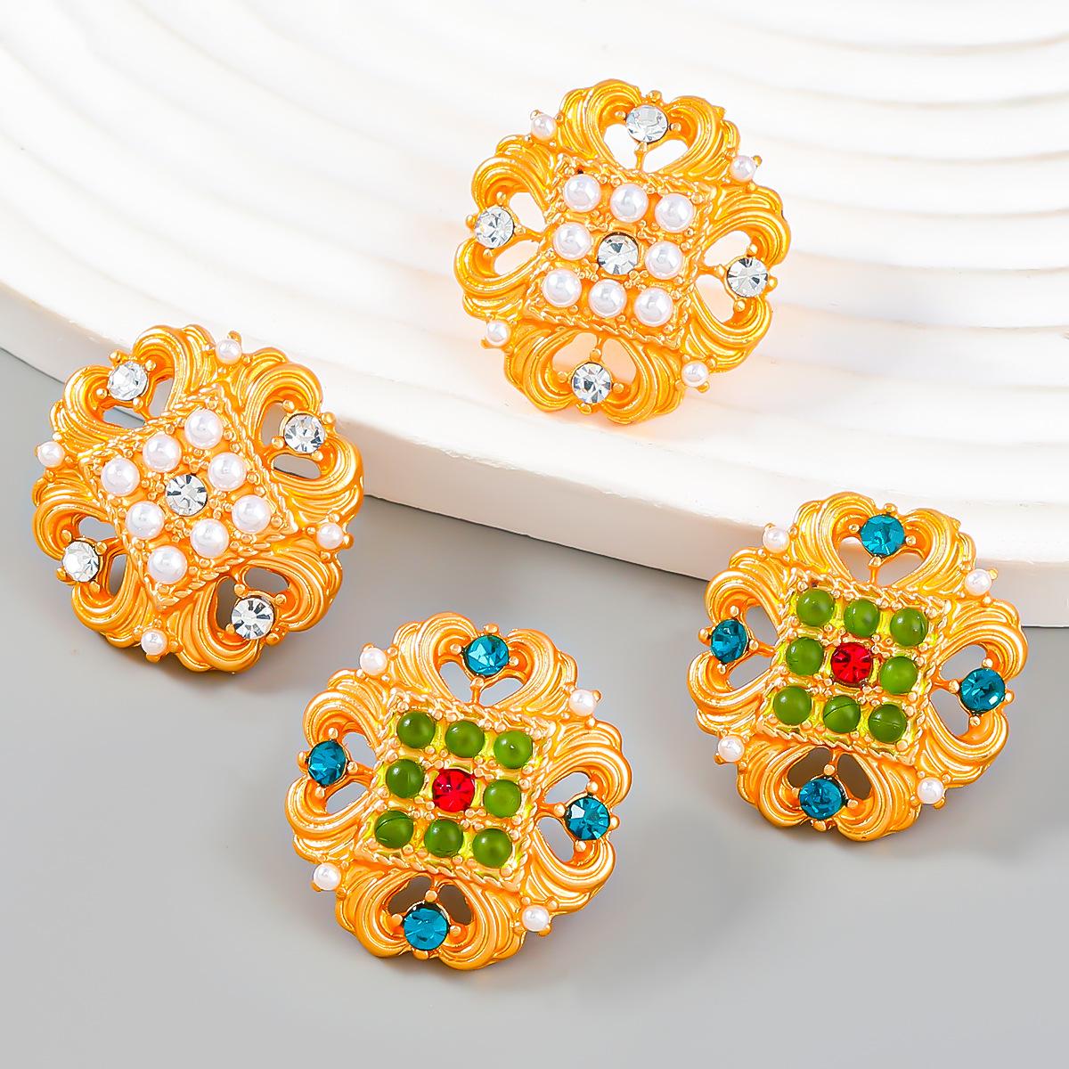 

Новая мода, модные ретро темпераментные круглые серьги из сплава с бриллиантами, инкрустированные жемчугом и цветами, женские серьги для вечеринок в европейском и американском стиле