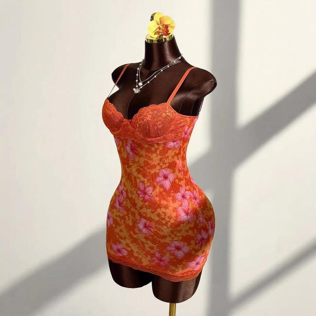 2025 Cross-border Sexy Lace Slip Dress: Waist-cinching Retro Floral Print, Backless, Hip-hugging, Ruffled Design.