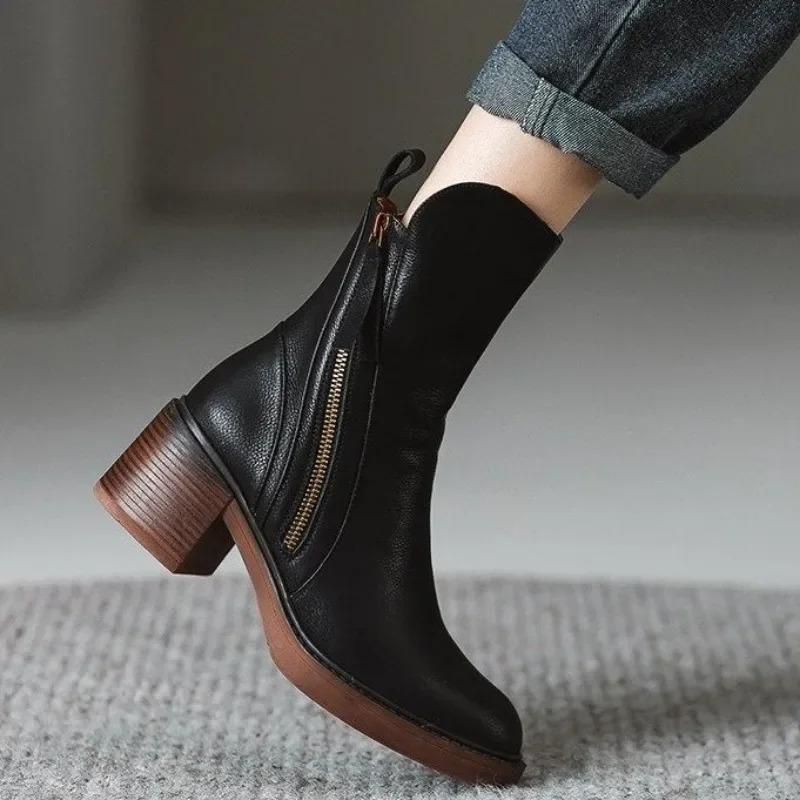 Neue Schwarzbraune Retro-Stil Mid-Tube Stiefel mit Seitlichem Reißverschluss Neue Herbst Damen Kurzstiefel mit Dickem Absatz Zapatos De Mujer