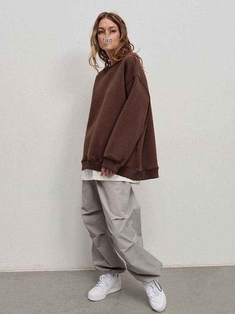 Women's European & American Oversized Fleece Crew Neck Sweatshirt - Solid Color for Autumn/Winter 2025