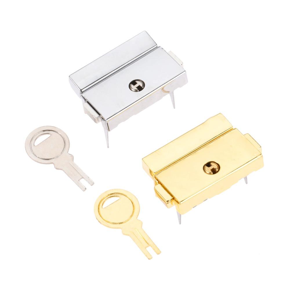 DRELD 33*25mm Box Hasps Zinc Alloy Lock Toggle Catch Latches for Jewelry Suitcase Buckle Clip Clasp Vintage Hardware Silver