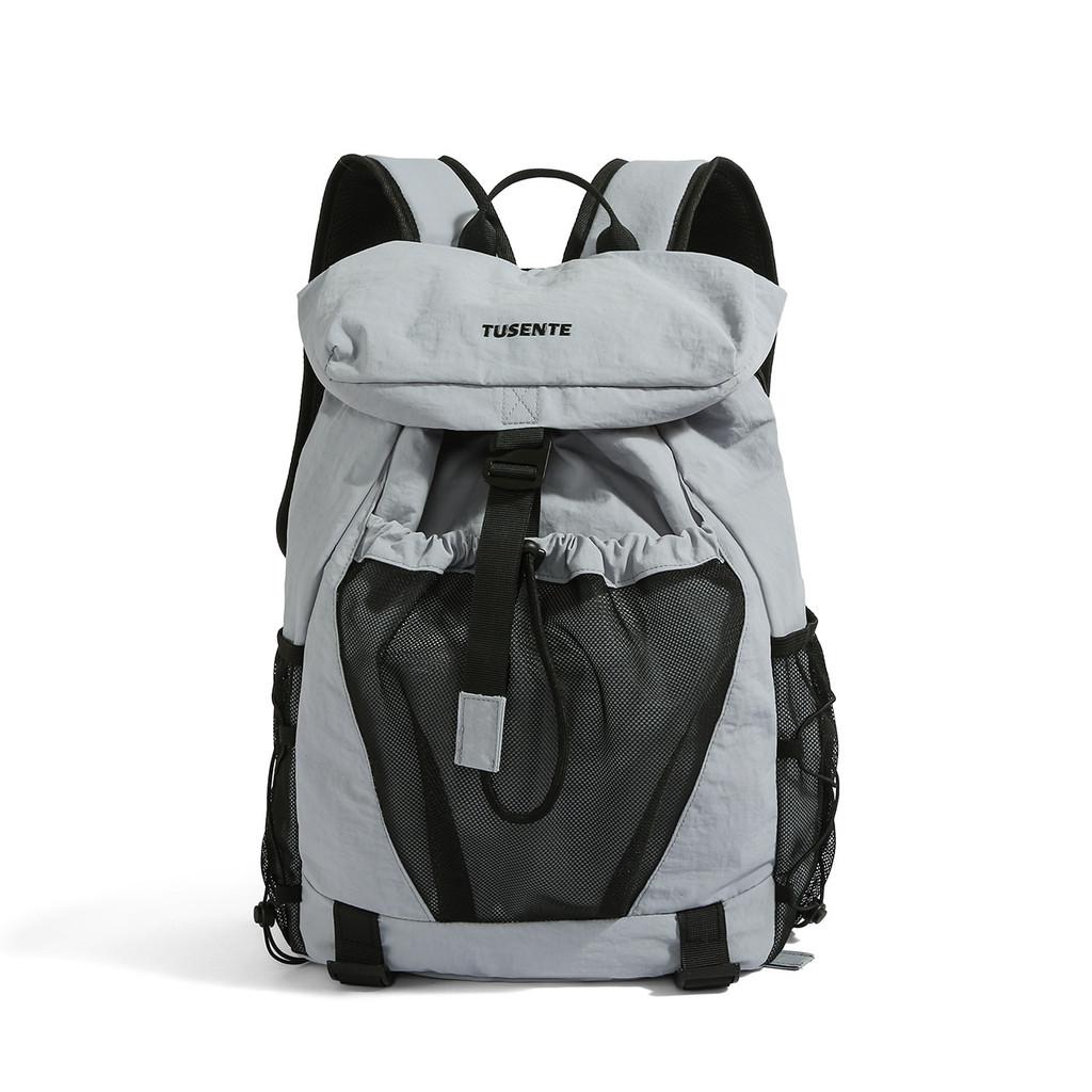 Lightweight Hiking Daypack For Women With Colorblocking Pattern And Capacity
