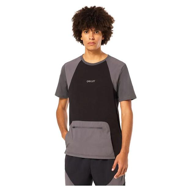 Oakley Verve RC Short Sleeve T-Shirt Kangaroo Pocket