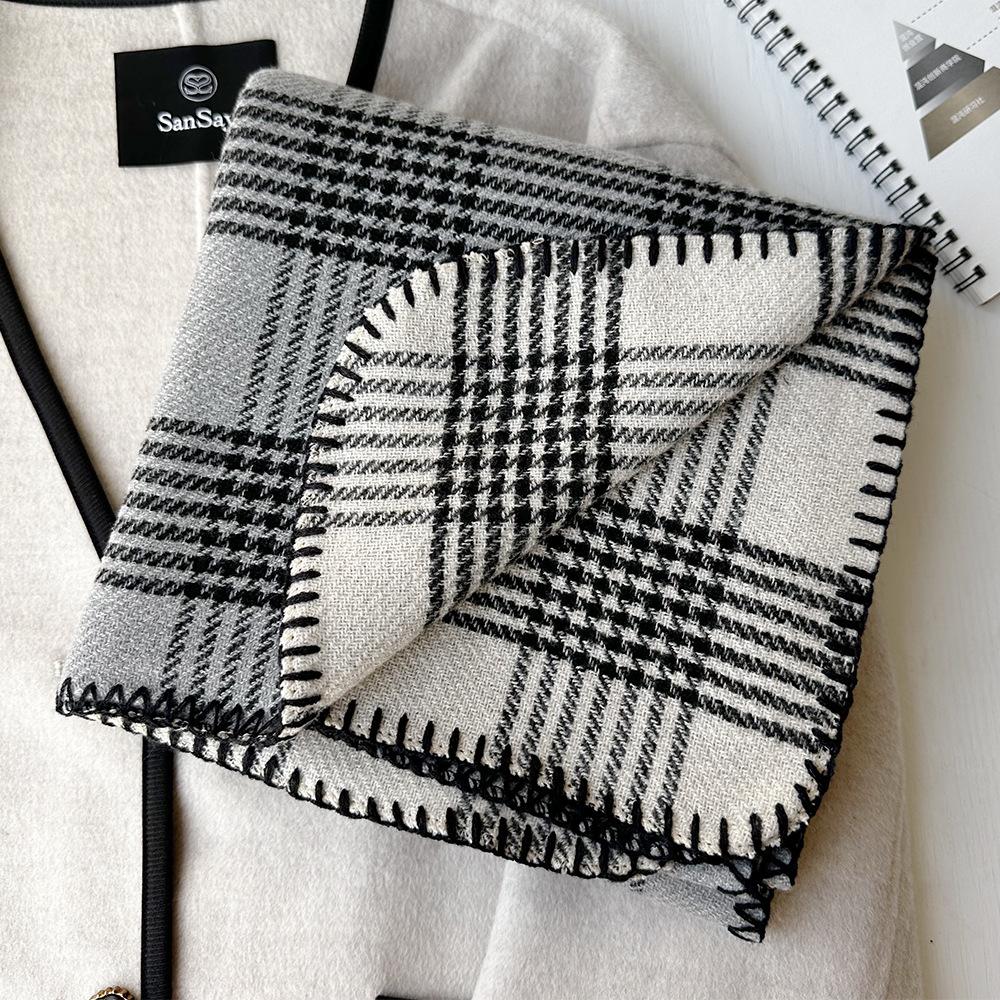 New Overlock Versatile Plaid Scarf for Women Autumn and Winter High End Atmosphere with Coat and Warm Scarf