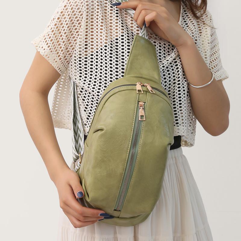 Vintage Chest Bag Women's Crossbody Bag Large Capacity Shoulder Bag