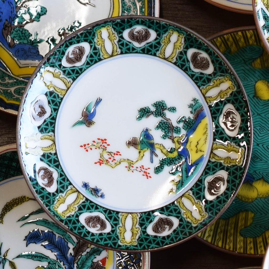 Waza no Stylish Kutani ware small and side plates featuring old Kutani overglaze designs of pine and Brand Japanese Kura plates, masterpieces,