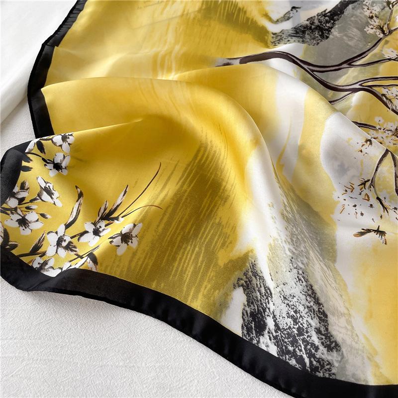 Elegant Small 71cm Small Square Scarf Travel Simulation Silk Temperament Pattern Scarf Flower and Bird Sunscreen Shawl Thin Silk Scarf Women