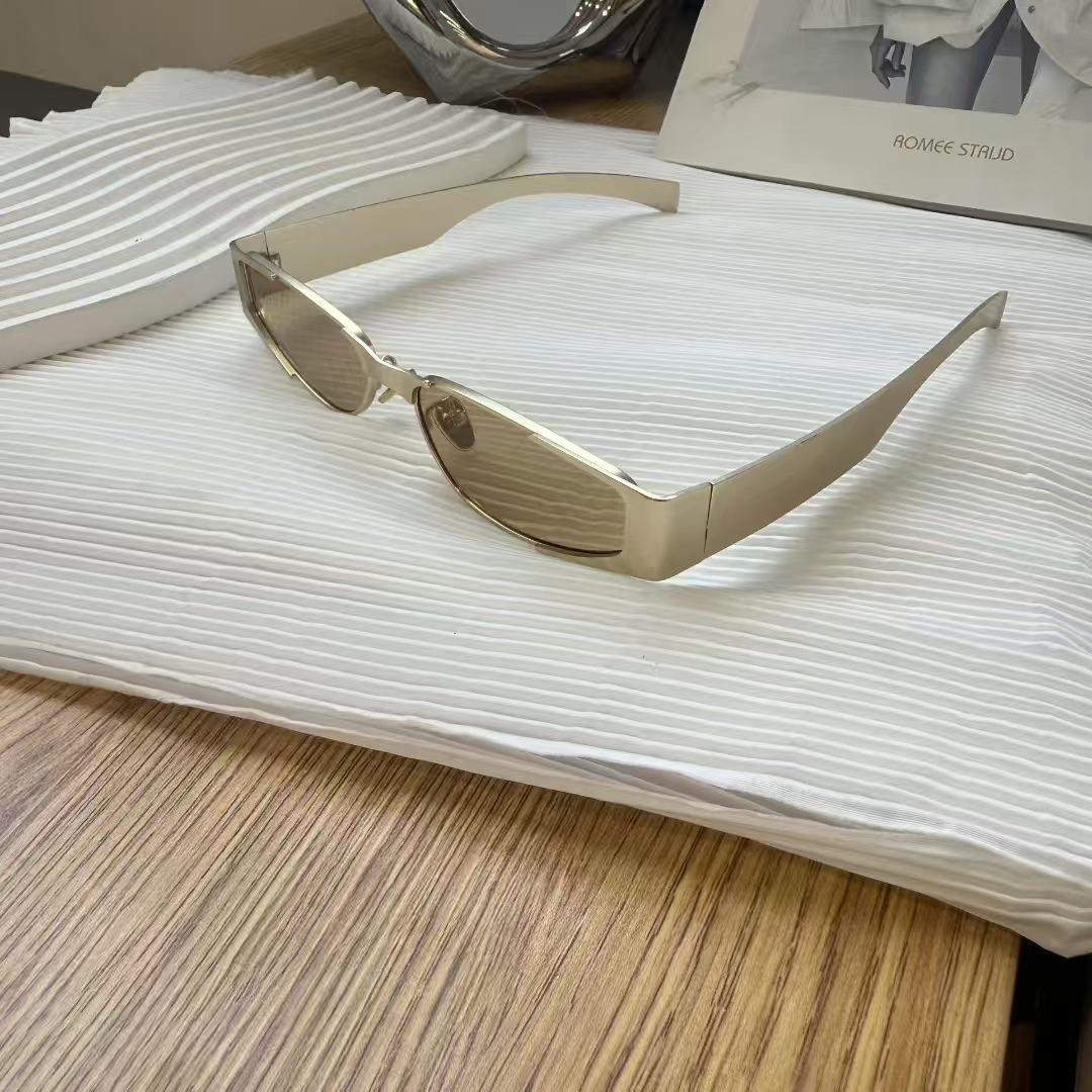 

Premium Quality-Made Male Sunglasses Stylish Fashion UV400 Protection Sun Eyeglasses Female Driving Travelling Sunglass for Male