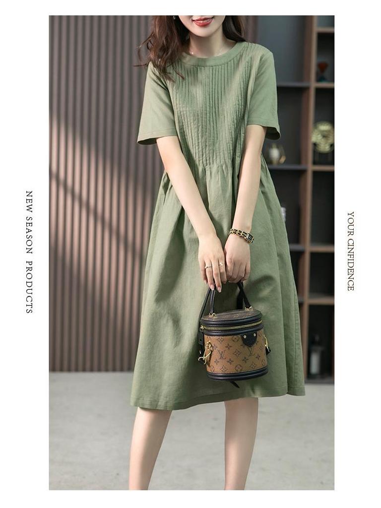 Lockeres Baumwoll-Leinen-Midikleid im koreanischen Stil mit Akkordeonfalten, Sommer 2023 - Figurschmeichelndes Kurzarmdesign für Frauen