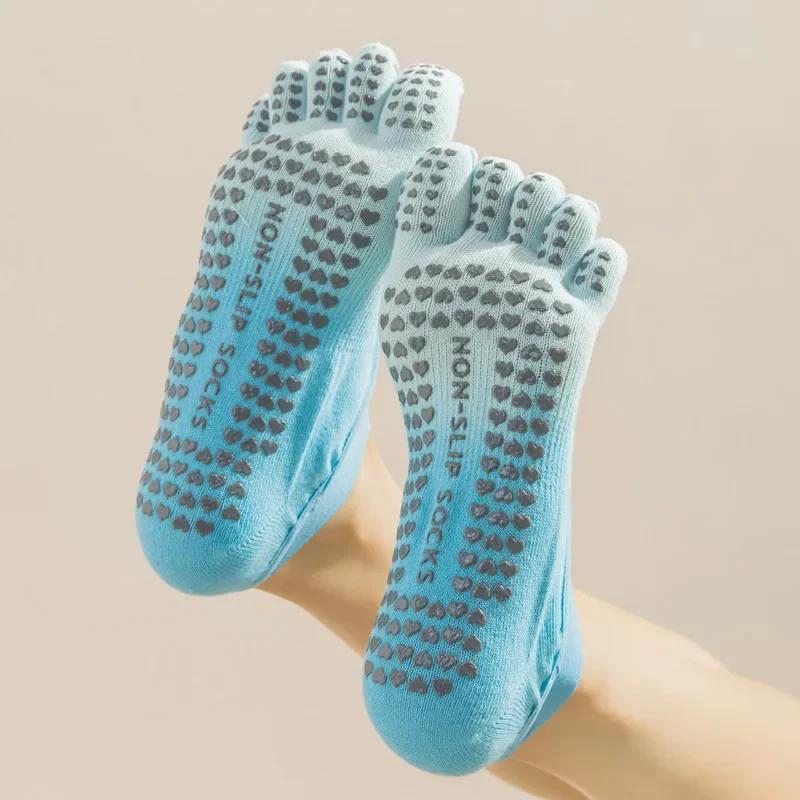 Calzini da Yoga Professionali in Silicone Antiscivolo Gradiente Calzini da Pilates Senza Schienale Traspiranti a Cinque Dita Calzini Sportivi da Fitness per Palestra Indoor