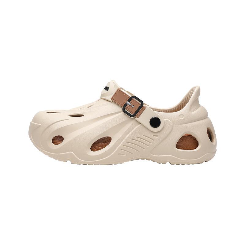 Hole shoes for men, outdoor non-slip and non-smelly, soft-soled feet, wading beach sandals, breathable thick-soled cool slippers for men