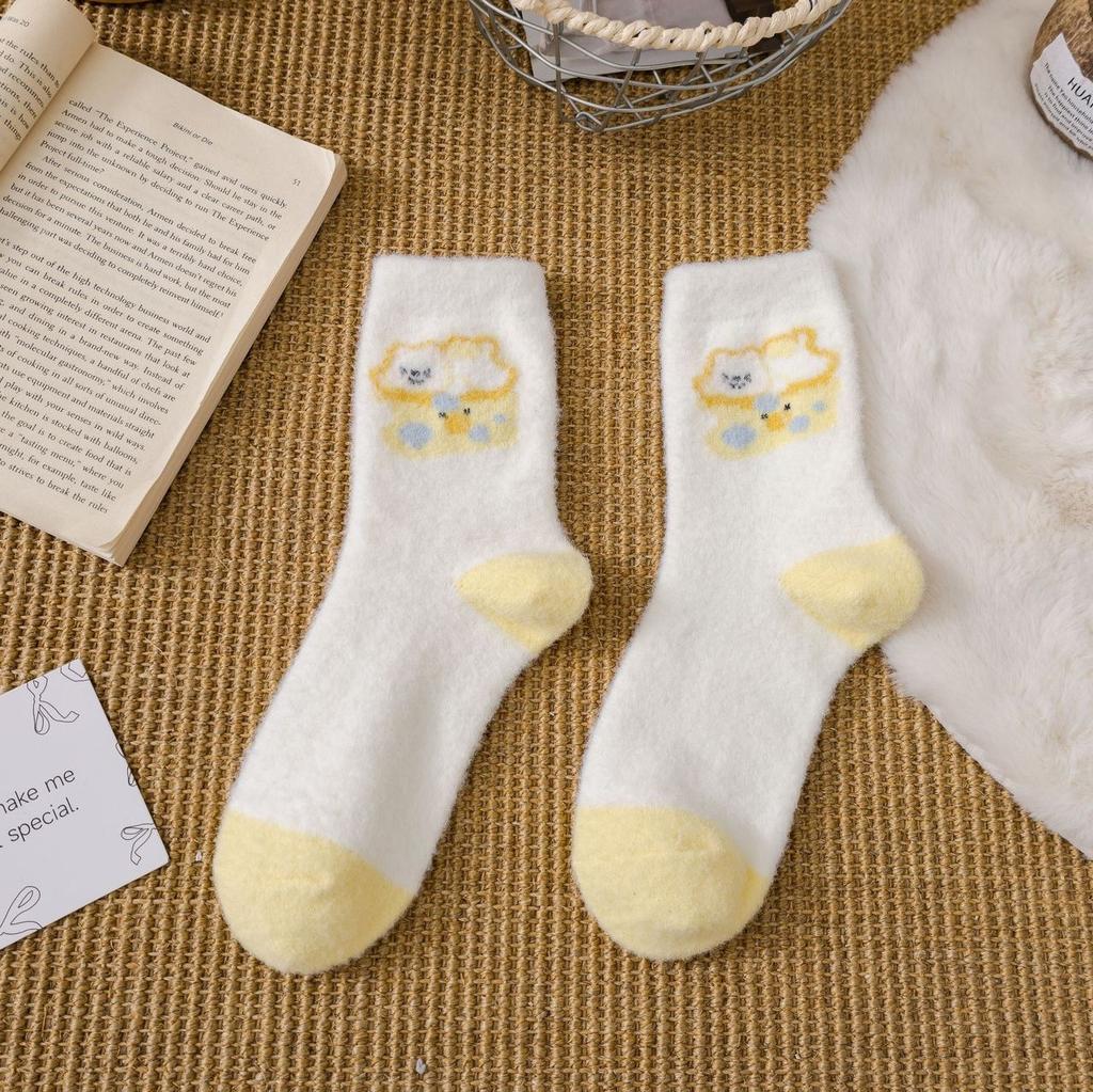 Plush Socks Medium Tube Socks Butter Bear Cartoon Plush Thickened Warm Cute Sleep Socks