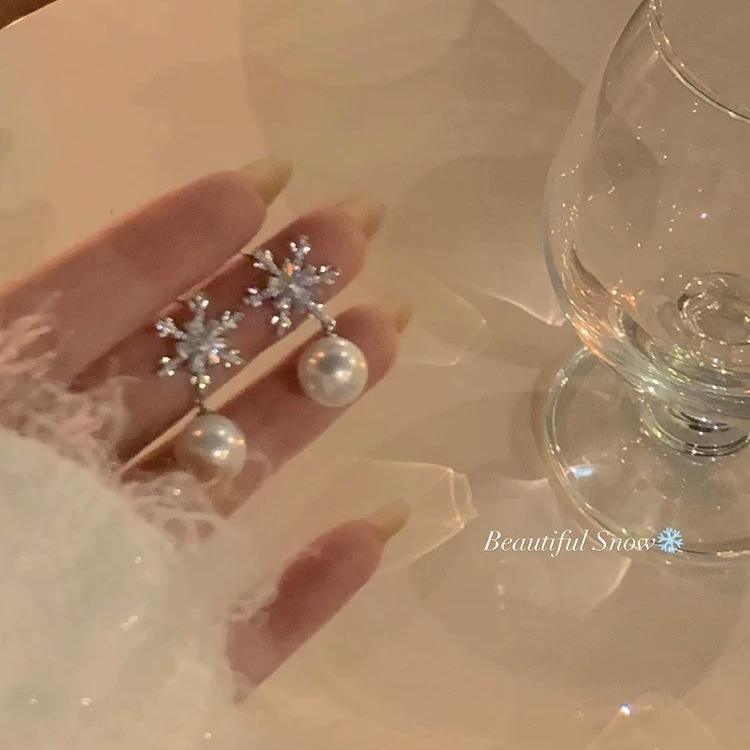 

Серьги из настоящего золота с гальваническим цирконием и жемчугом в форме рождественской елки — элегантный и модный дизайн высокого класса 4#