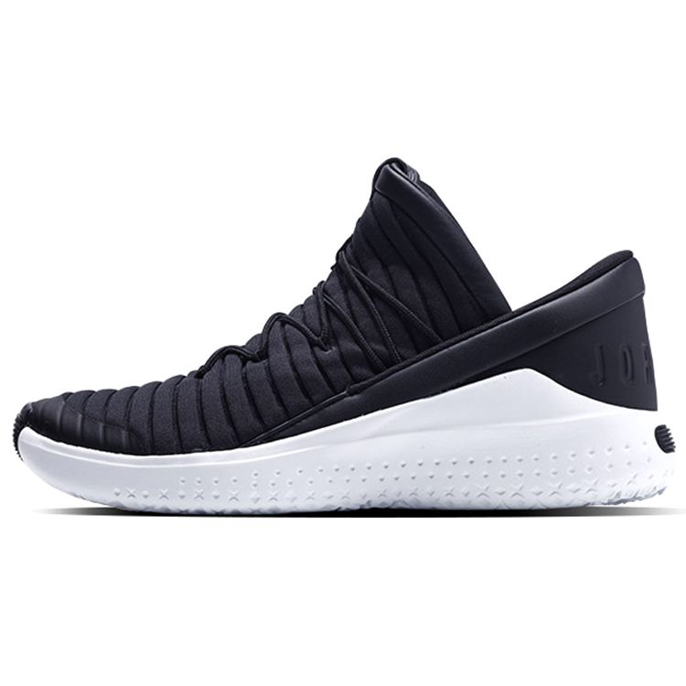 

Мужские кроссовки Air Jordan Jordan Flight Luxe Черный Белый 919715-010