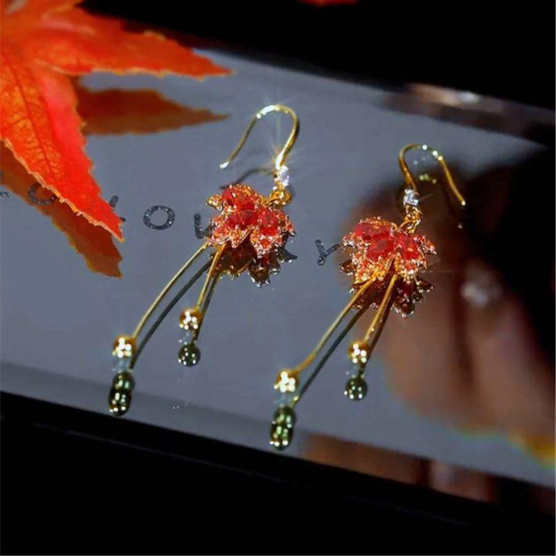 New Design Red Zircon Maple Leaf Pendant Earring For Women Light Luxury Tassel Chain Crystal Earring Exquisite Jewelry
