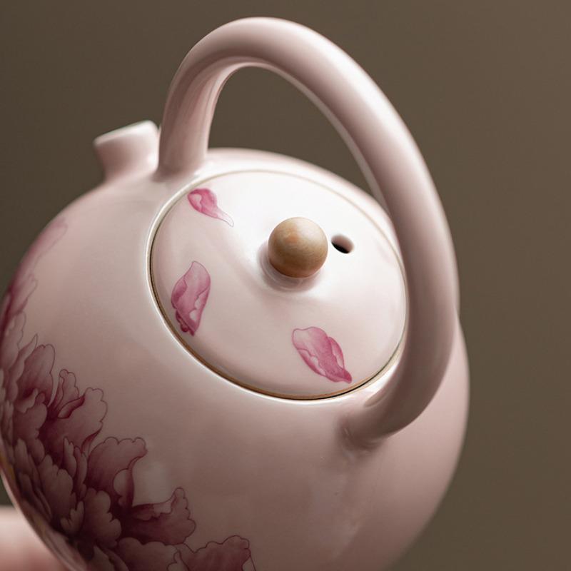 250ML Pink Ru Kiln Peony Flower Lifting Beam Teapot Boutique Tea Infuser Pot Tea Making Kettle with Strainer Teaware Ornaments