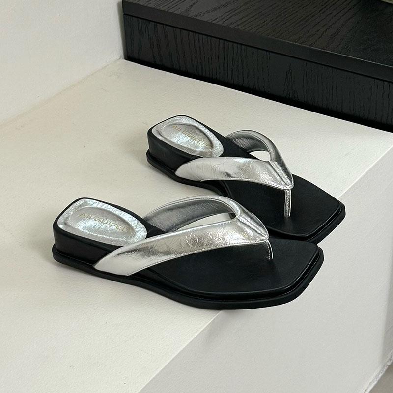 Fashion 2025 New Women Flats Slippers Slides Sandals Shoes Summer Beach Female Flip Flops Fashion Square Toe Ladies Flats Slippers Shoes