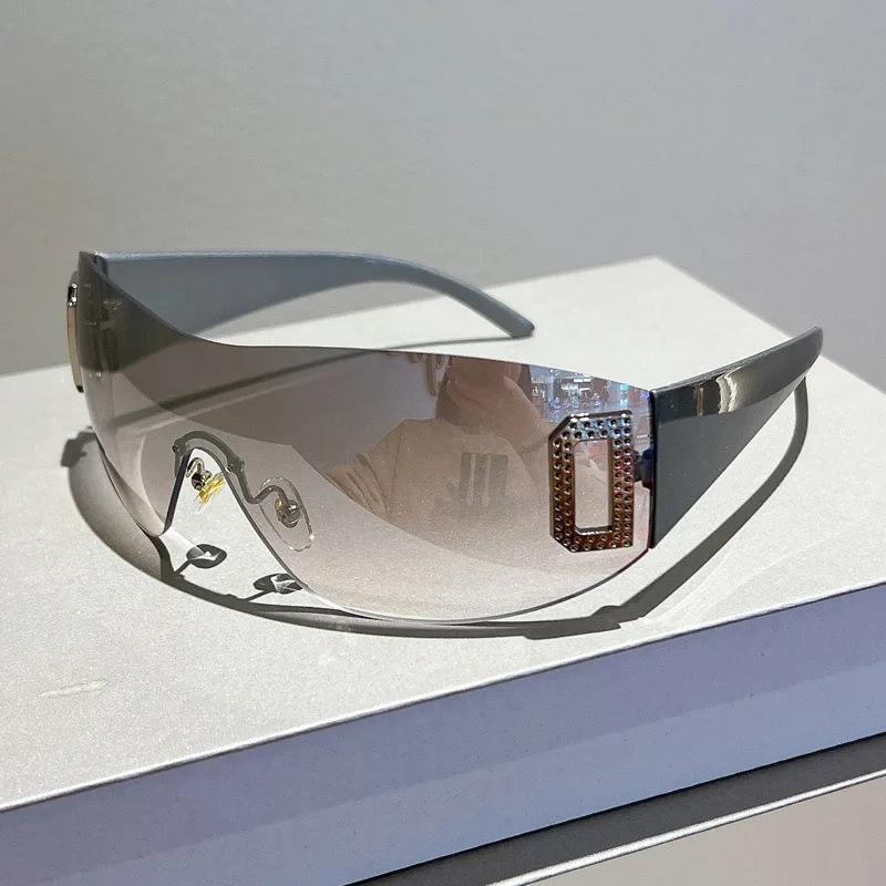 Y2K Rimless Punk Monolithic Sunglasses Women Goggle New Luxury Brand Shades Suns Glasses Female Five Star Wrap Around Eyewear