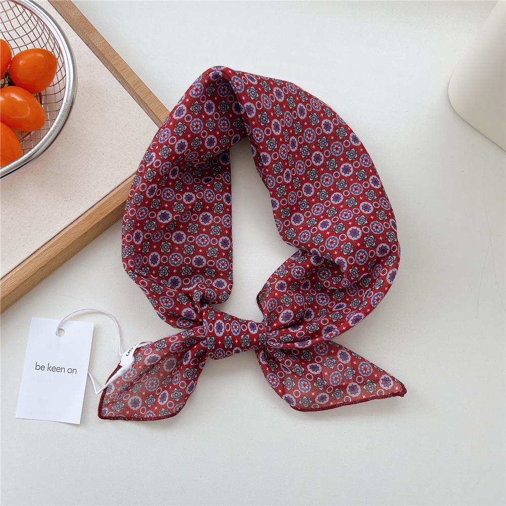 Koreanisches Trendiges Frühlings-Gepunktetes Seiden-Kopftuch - Quadratisches Mode-Tuch für Damen für Haare, Hals und Dekoration