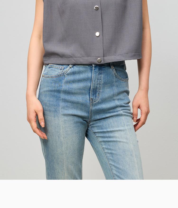 High end V-neck single breasted short sleeveless shirt for women in the summer of 2026, with a minimalist and stylish commuting style