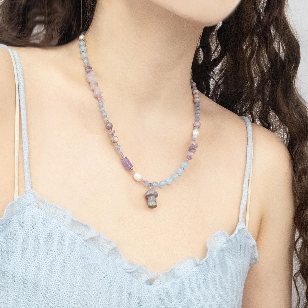 Pendentif Champignon en Lépidolite Pierre Naturelle Taro Lavande Chaîne de Clavicule - Style Jardin Monet Coréen