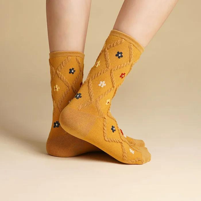 Kiki Yasocks Women's Fashion Socks Embossed Flower 5 Colors