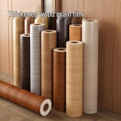 Aufgearbeitetes selbstklebendes Furnier mit Holzmaserung für Möbel, Kleiderschränke, Schränke und Schreibtischplatten.