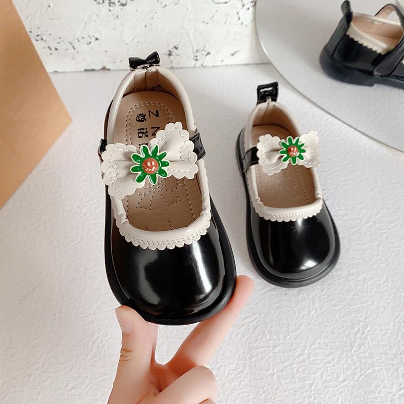 

Маленькие туфли для девочек весна и осень новые черные туфли принцессы на мягкой подошве для маленьких девочек британский стиль одинарные туфли для детей обучающая обувь 25 чёрный