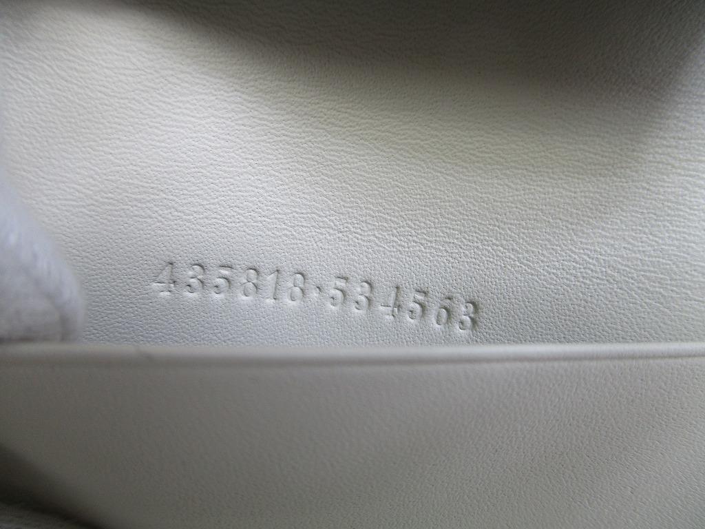 Authentic GUCCI Double G GG Ribbon Motif White Leather 6 Pics Key Chain #b103  Open box