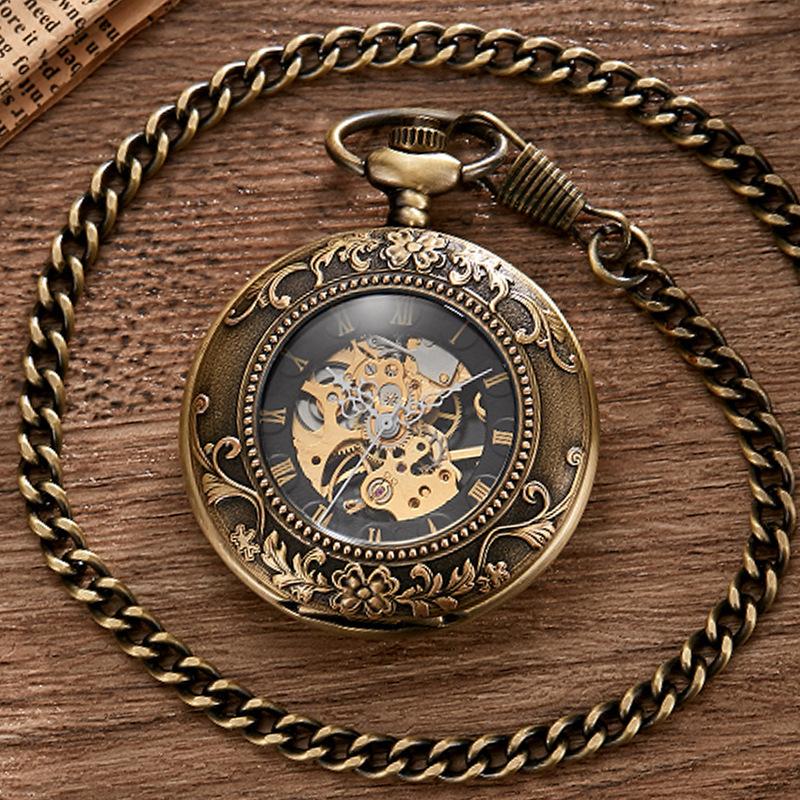 Klassische Vintage Doppel-Klappdeckel-Taschenuhr mit Schnitzereien und römischen Ziffern, große halbautomatische