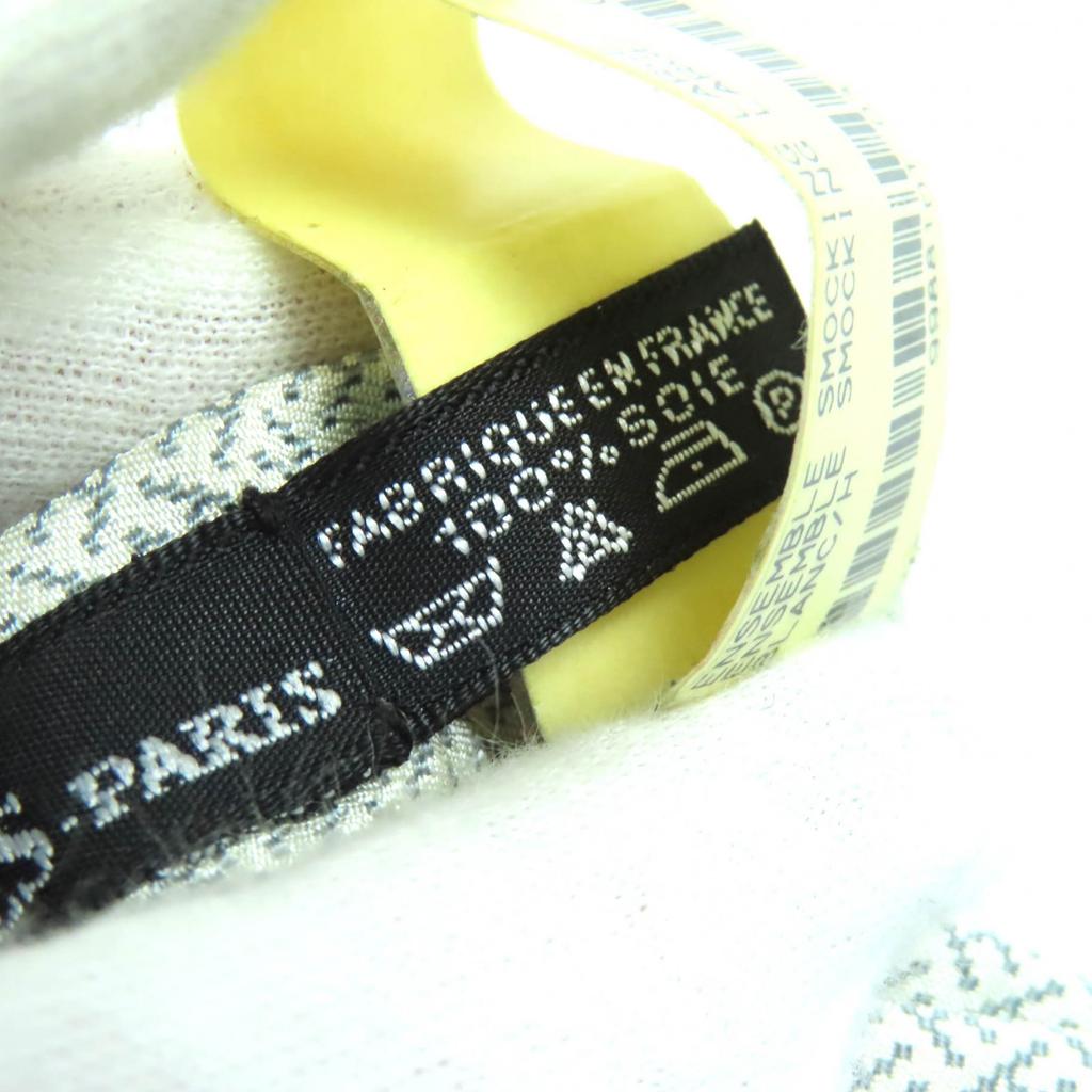 Pristine HERMES H Motif Cummerbund and Butterfly Tie Ensemble Light Gray Silk Used