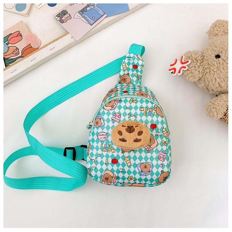 

Cartoon Capybara Kids Chest Bag With Lightweight Nylon For Outdoor Travel And Daily Use зелёный